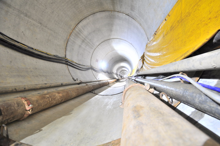 甬台温油气管道盾构顶管隧道全线贯通
